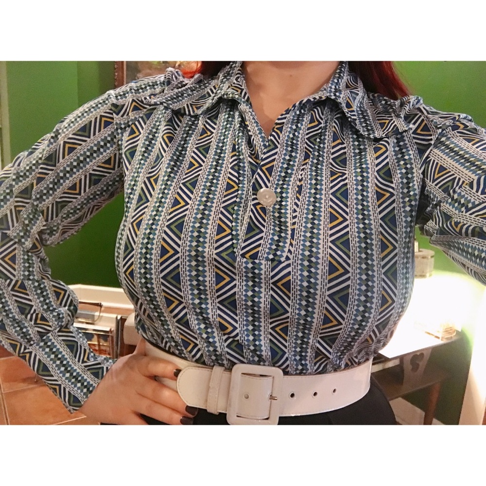 True vintage late 1960’s top.